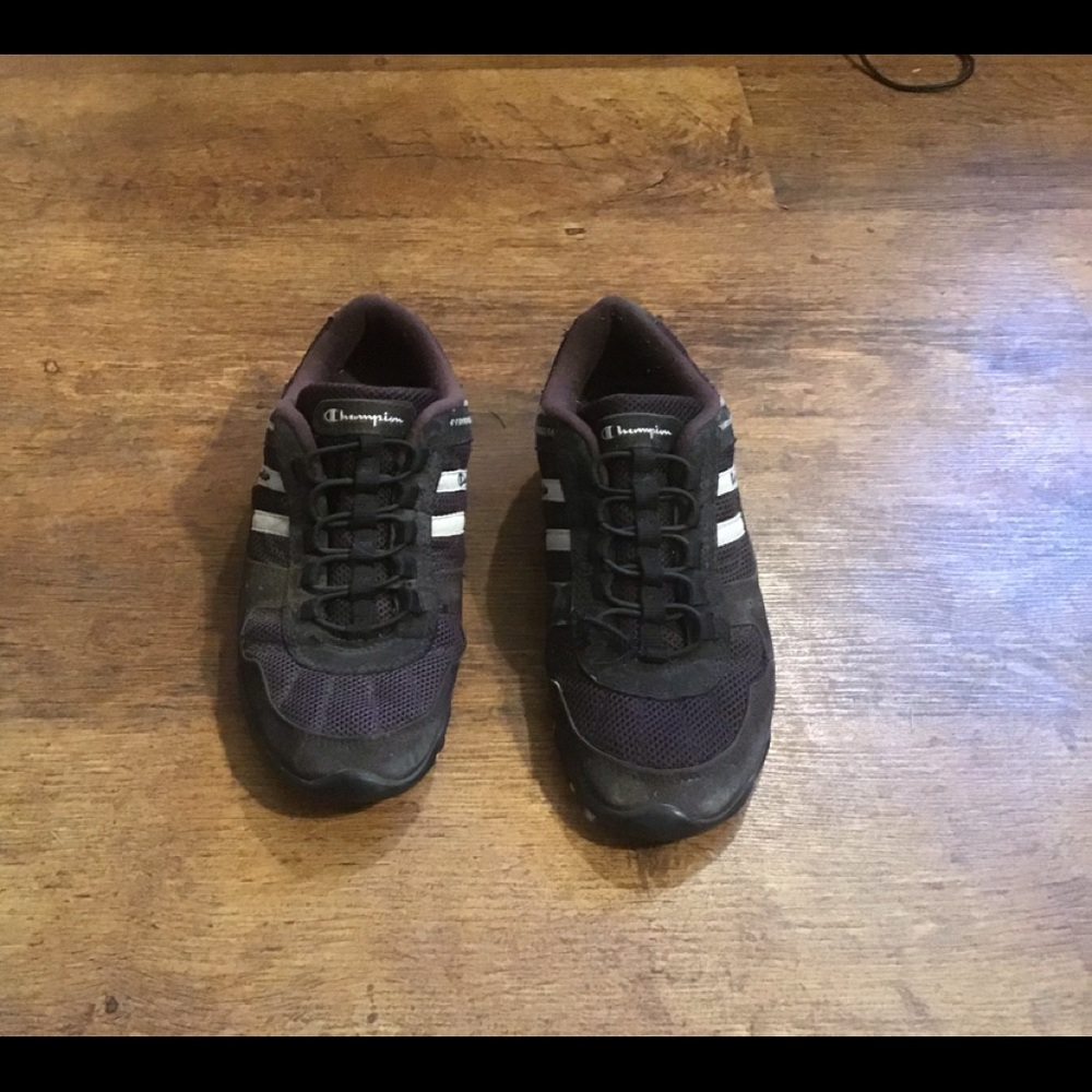 Champion slip on tennis shoes